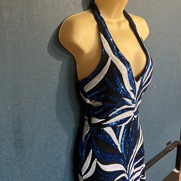 WINDSOR SEQUINED GOWN NWT SZ 7 - Picture 4 of 9